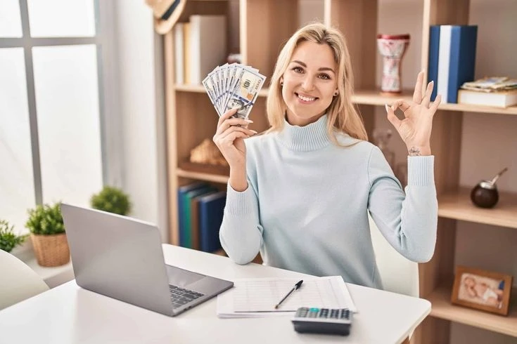 Person planning realistic online income ideas